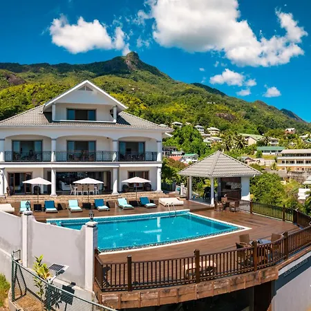 D'Offay Seaview Apartments